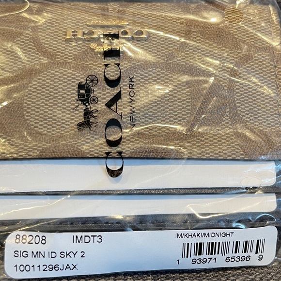 NWT COACH Signature Mini Skinny Canvas Wallet - Picture 4 of 4